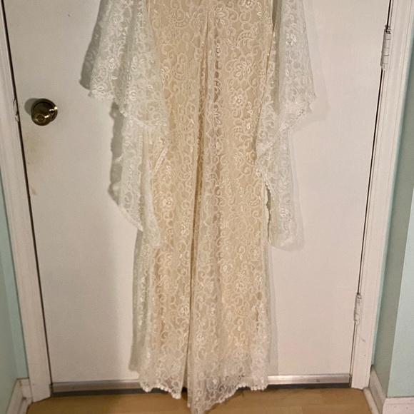Vintage Wedding Gown - Picture 4 of 4